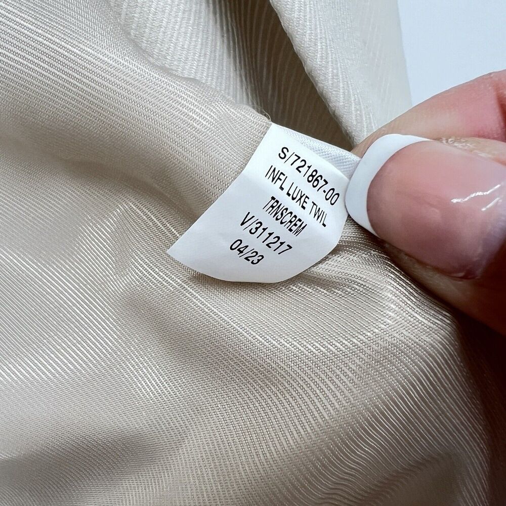 Banana Republic Cream Belted Blazer - Picture 9 of 10